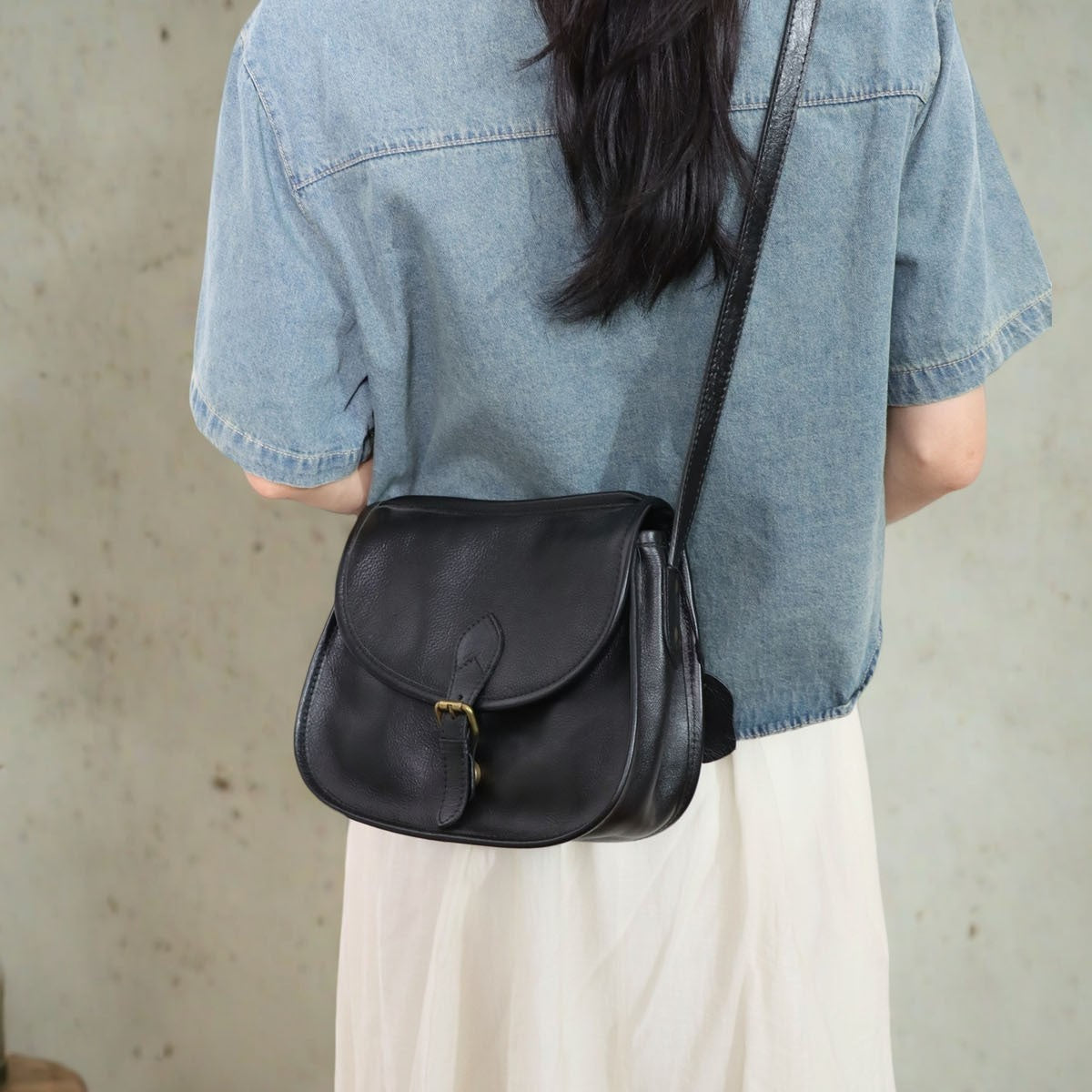 Genuine Leather Retro Messenger Bag – Crossbody Shoulder Bag for Women | Vintage European Style