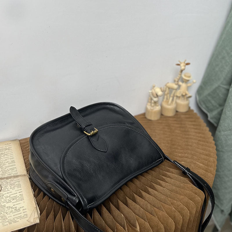Genuine Leather Retro Messenger Bag – Crossbody Shoulder Bag for Women | Vintage European Style