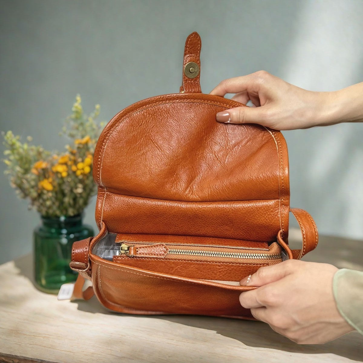Genuine Leather Retro Messenger Bag – Crossbody Shoulder Bag for Women | Vintage European Style