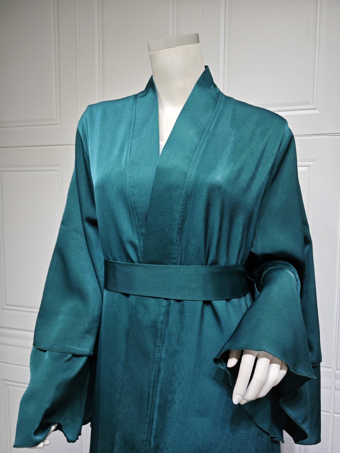 Rania Abaya – Elegant Robe Cardigan Style | World of Trendz