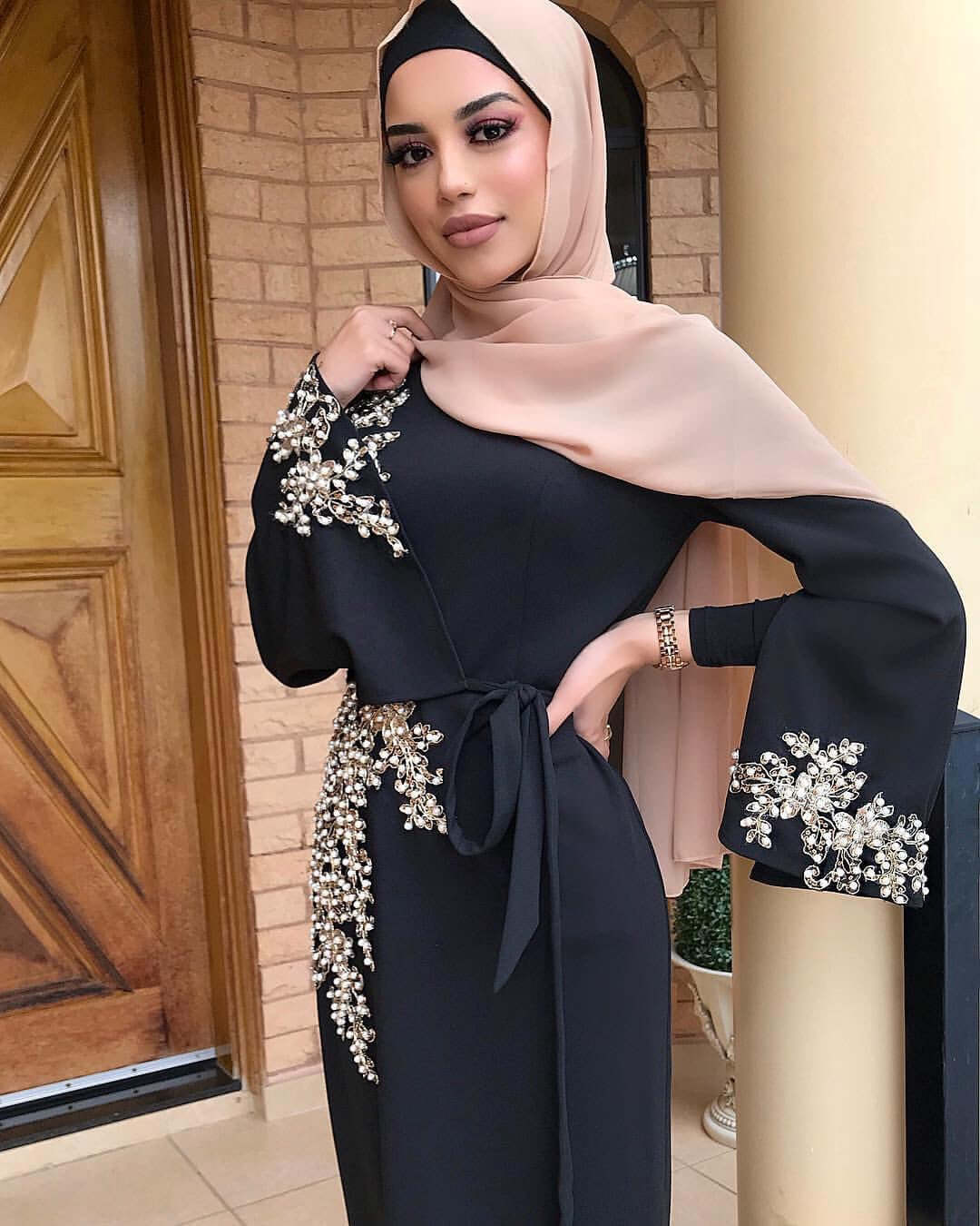 Amara Dubai Abaya – Timeless Arabic Style Abaya Black