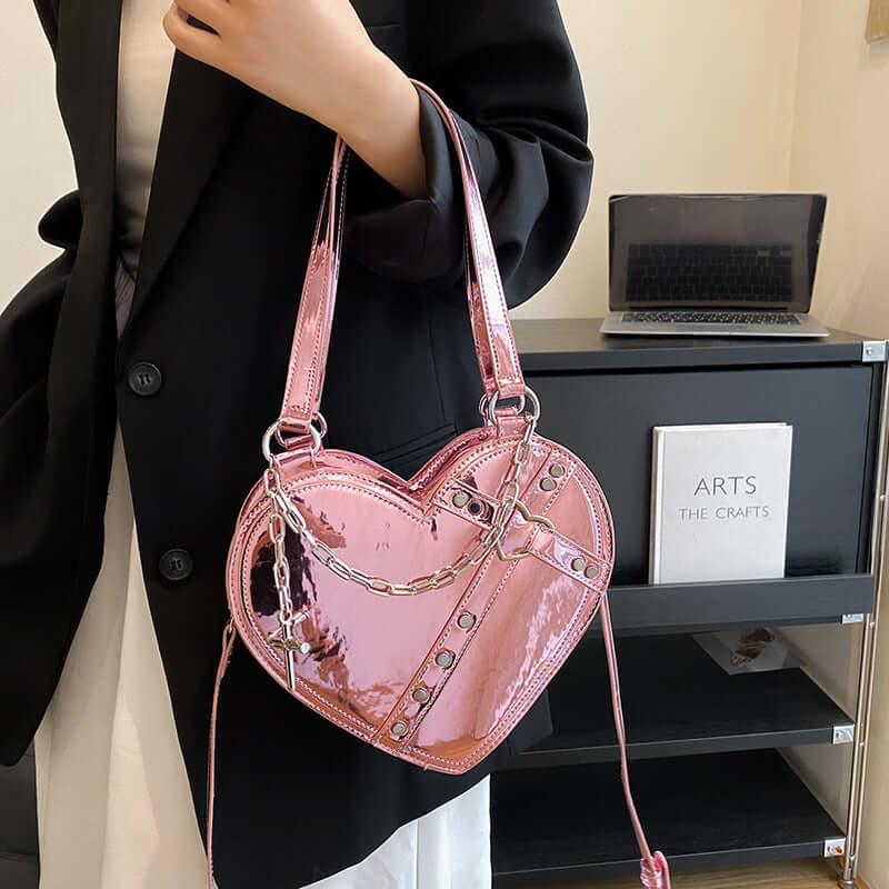 Women's Chain Heart-Shaped Shoulder Bag Pink